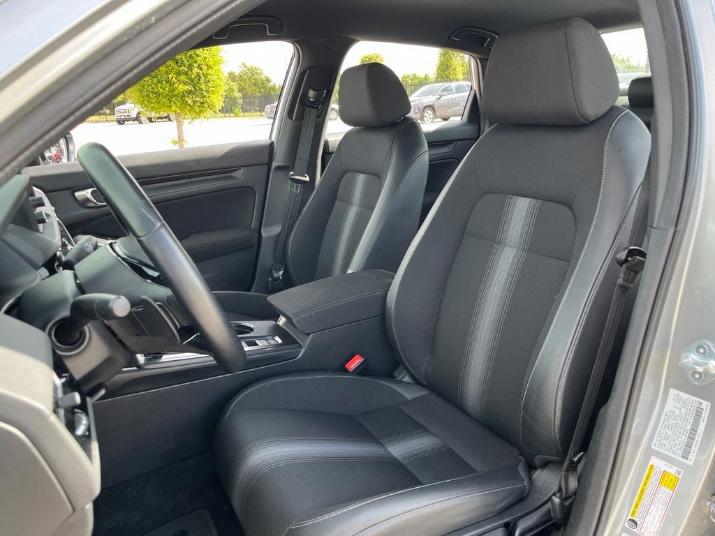 2025 Honda Civic Sport - Photo 23