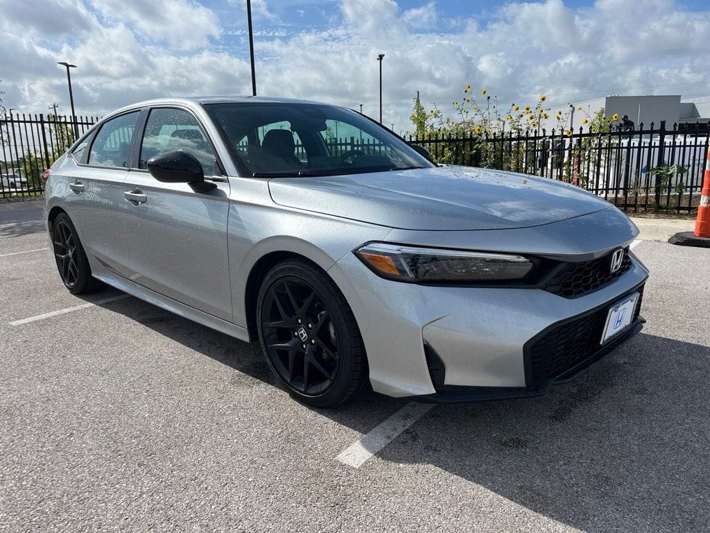 2025 Honda Civic Sport - Photo 3