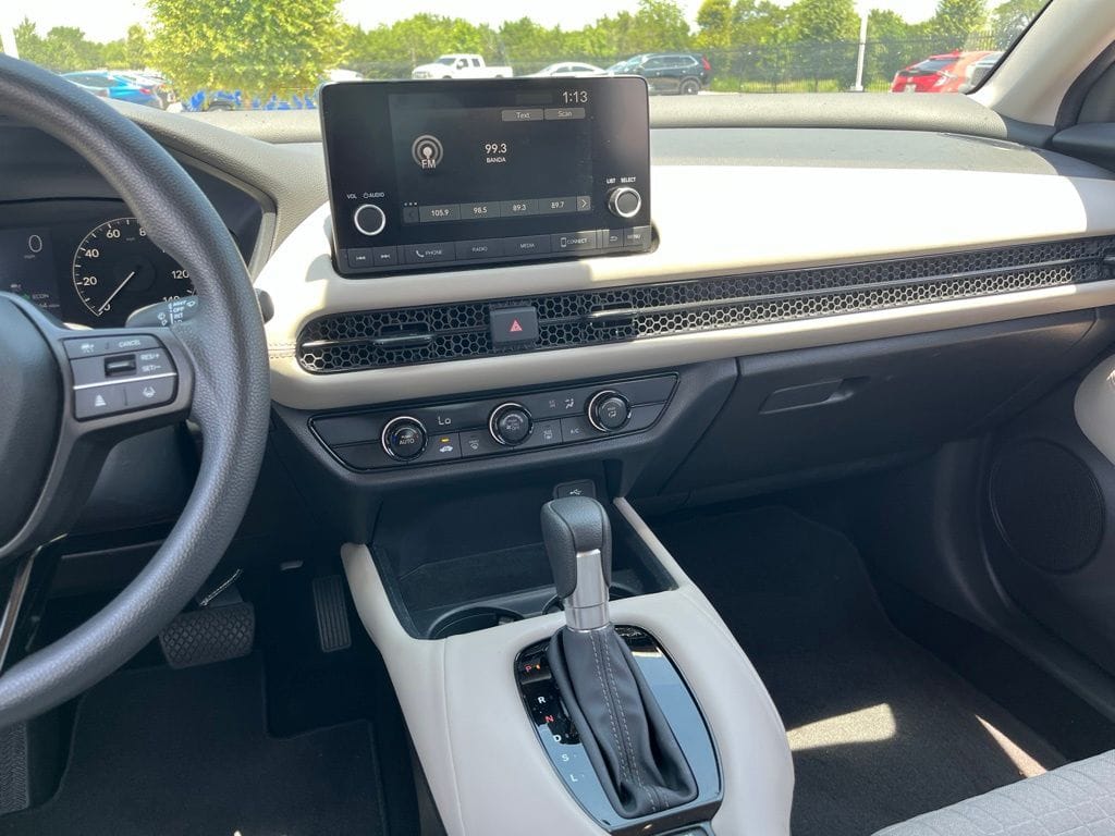 2025 Honda HR-V LX - Photo 17