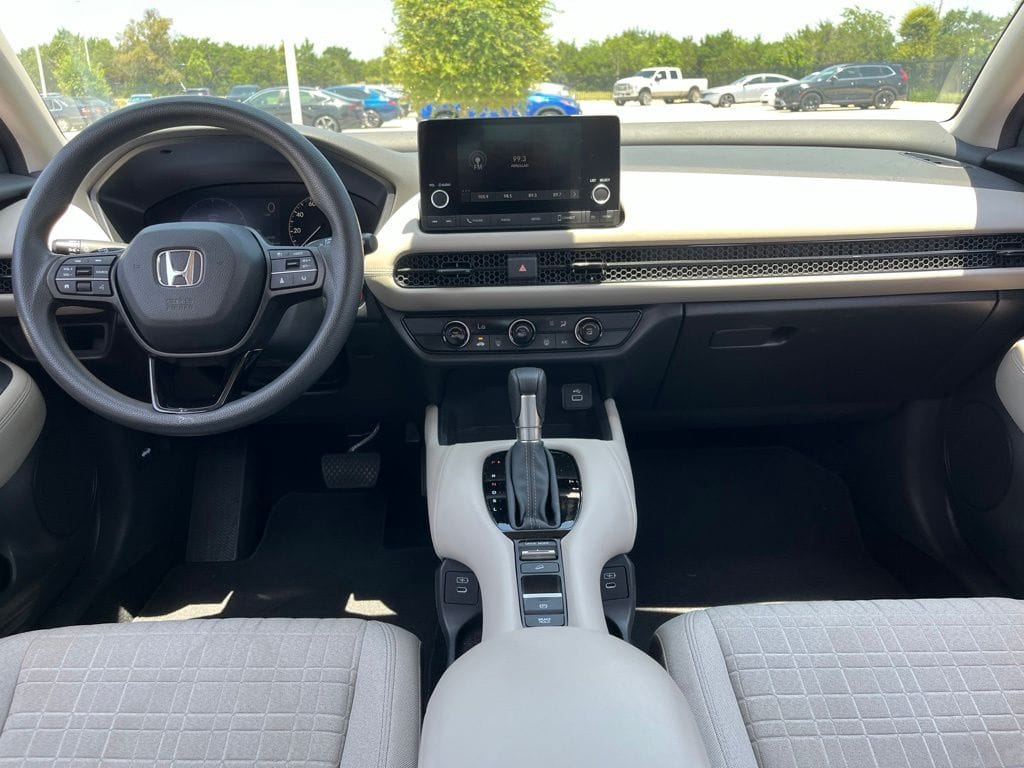 2025 Honda HR-V LX - Photo 15