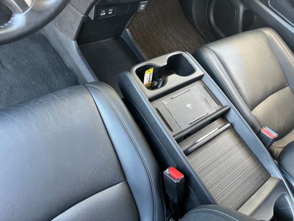 2025 Honda Odyssey EX-L - Photo 19