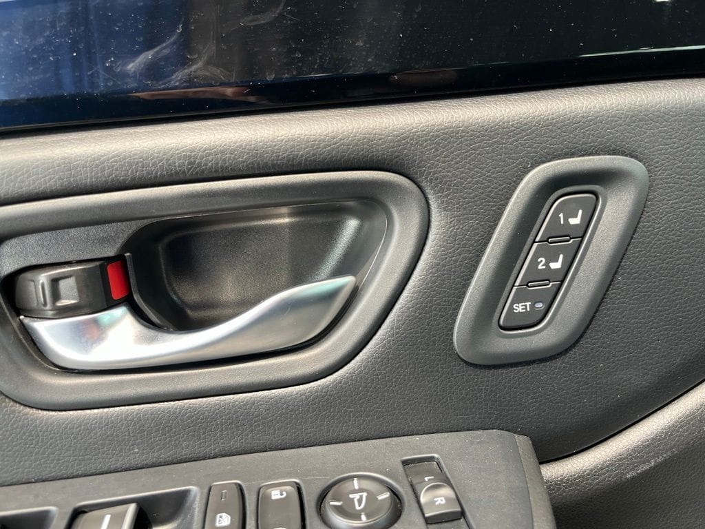 2025 Honda Pilot EX-L - Photo 10