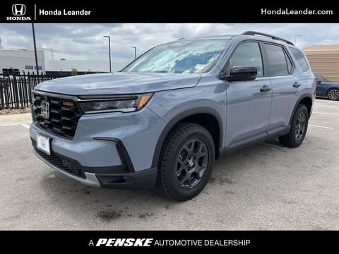 1 image of 2025 Honda Pilot TrailSport