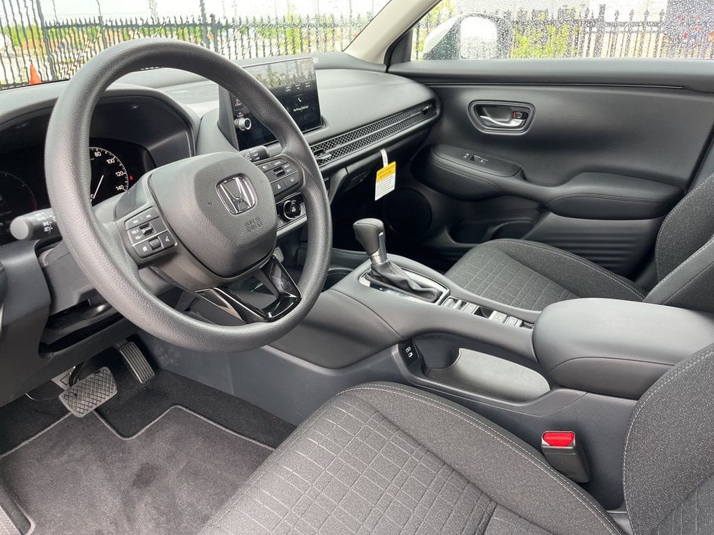 2026 Honda HR-V LX - Photo 18