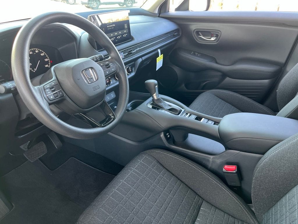 2026 Honda HR-V LX - Photo 18