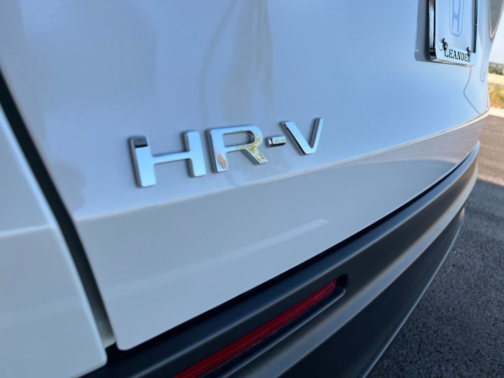 2026 Honda HR-V LX - Photo 8