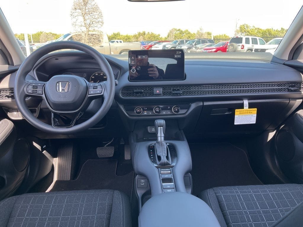 2026 Honda HR-V LX - Photo 8