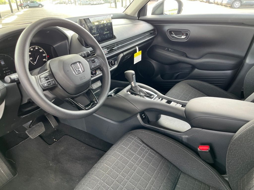 2026 Honda HR-V LX - Photo 17