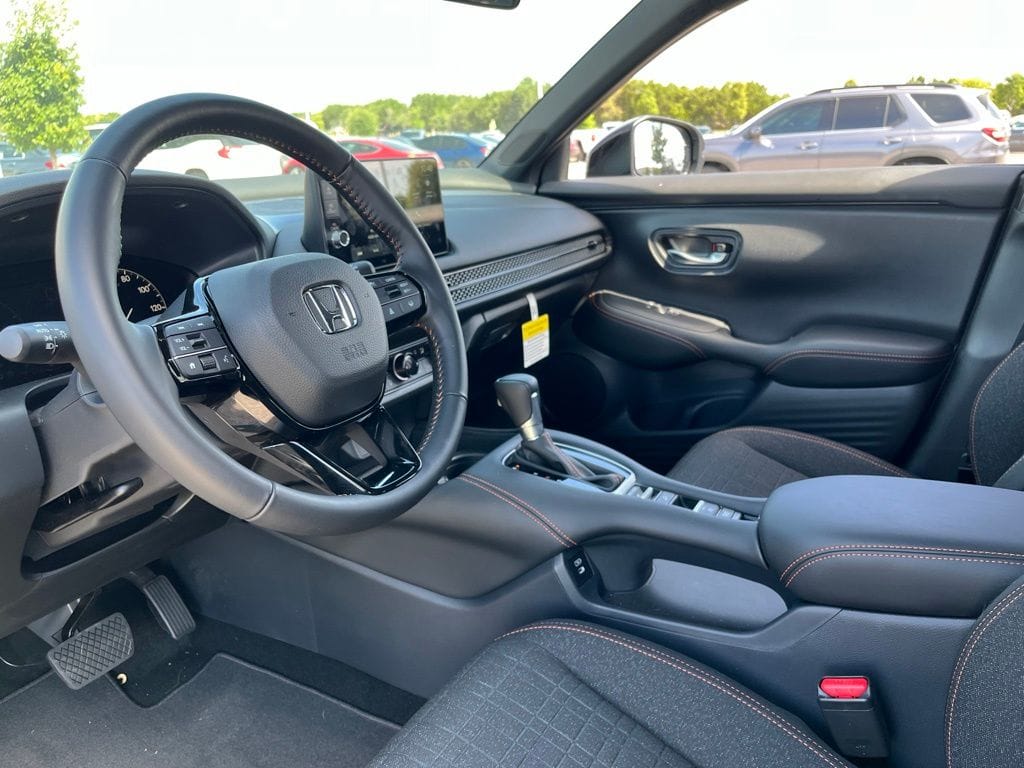 2026 Honda HR-V Sport - Photo 19