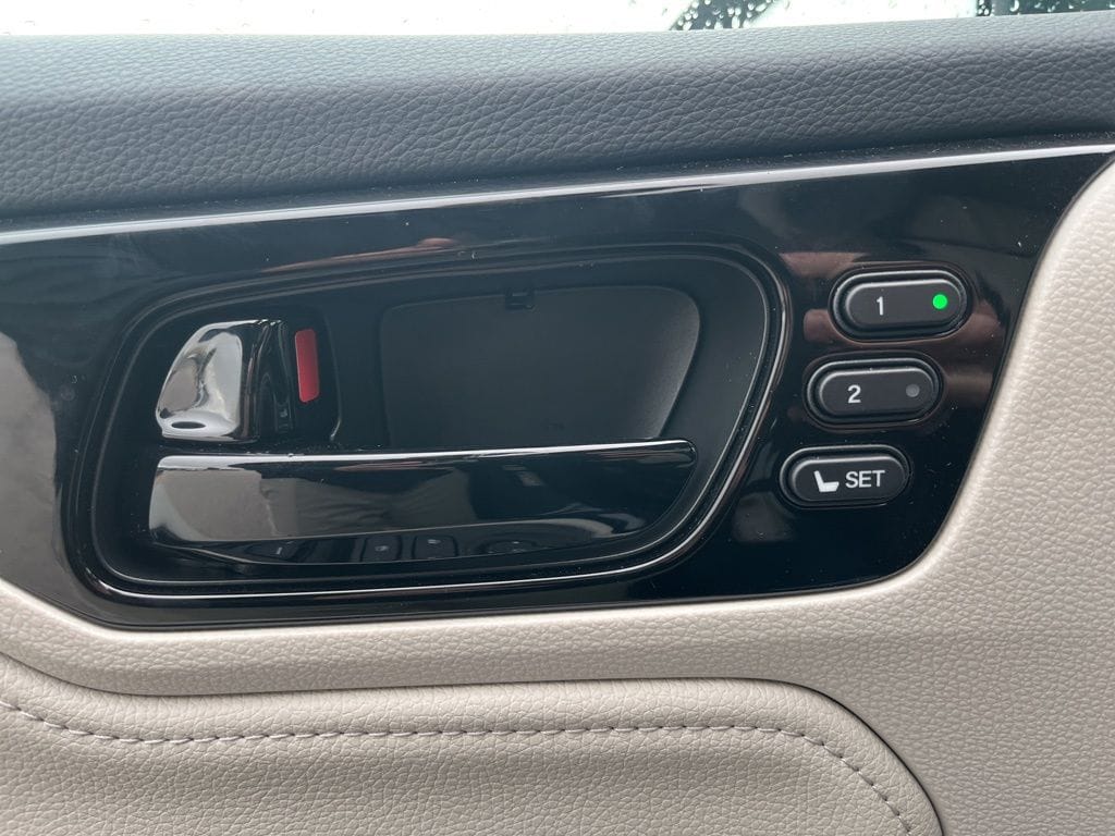 2026 Honda Odyssey Elite - Photo 12