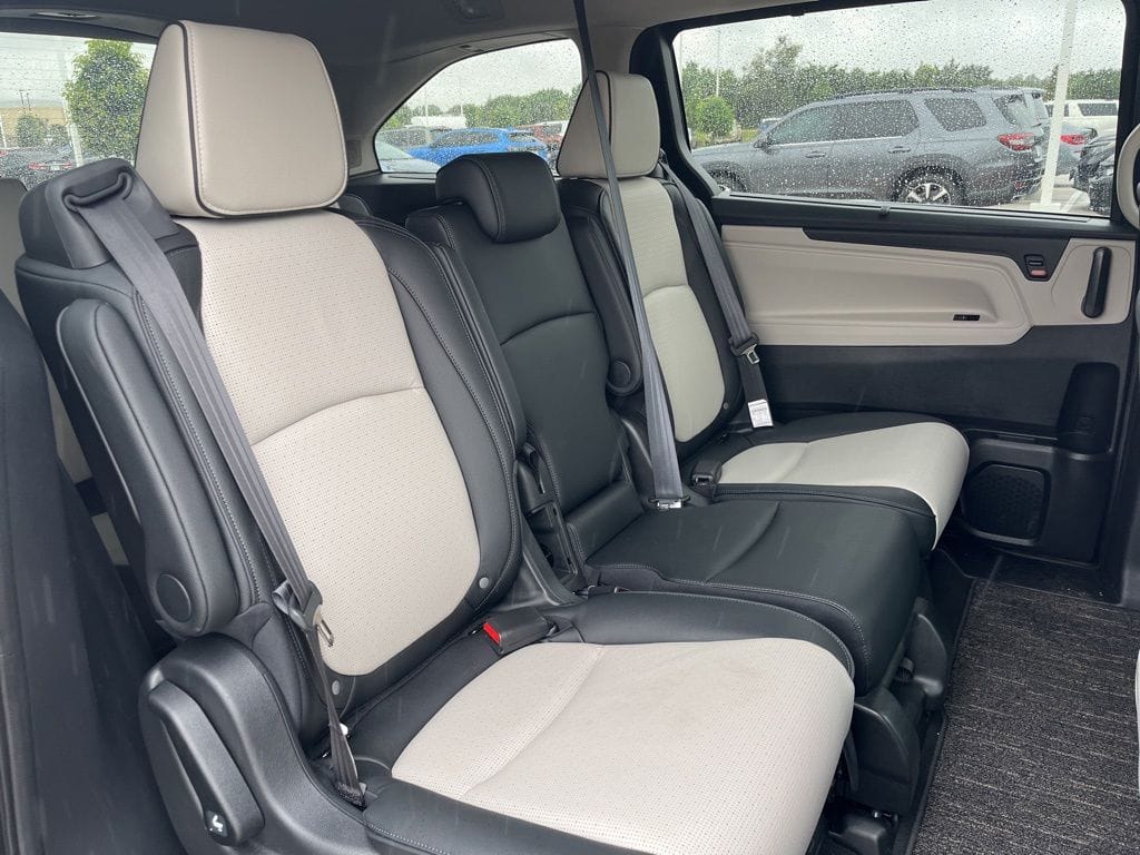 2026 Honda Odyssey Elite - Photo 28