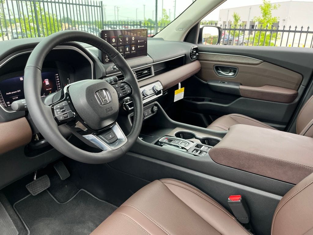 2026 Honda Pilot Elite - Photo 19