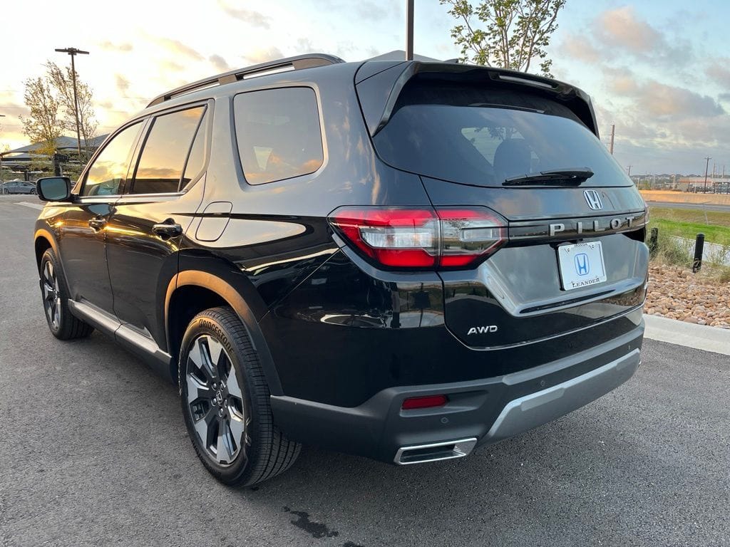 2026 Honda Pilot Elite - Photo 6