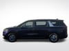 2 thumbnail image of  2023 Kia Carnival LX