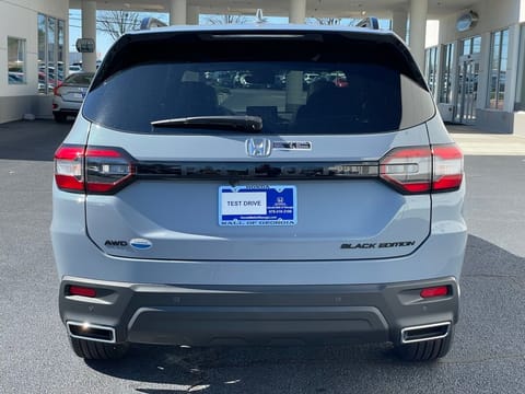 2025 Honda Pilot Black Edition