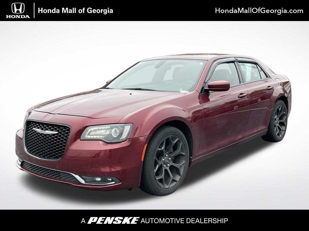 2019 Chrysler 300 S's photo