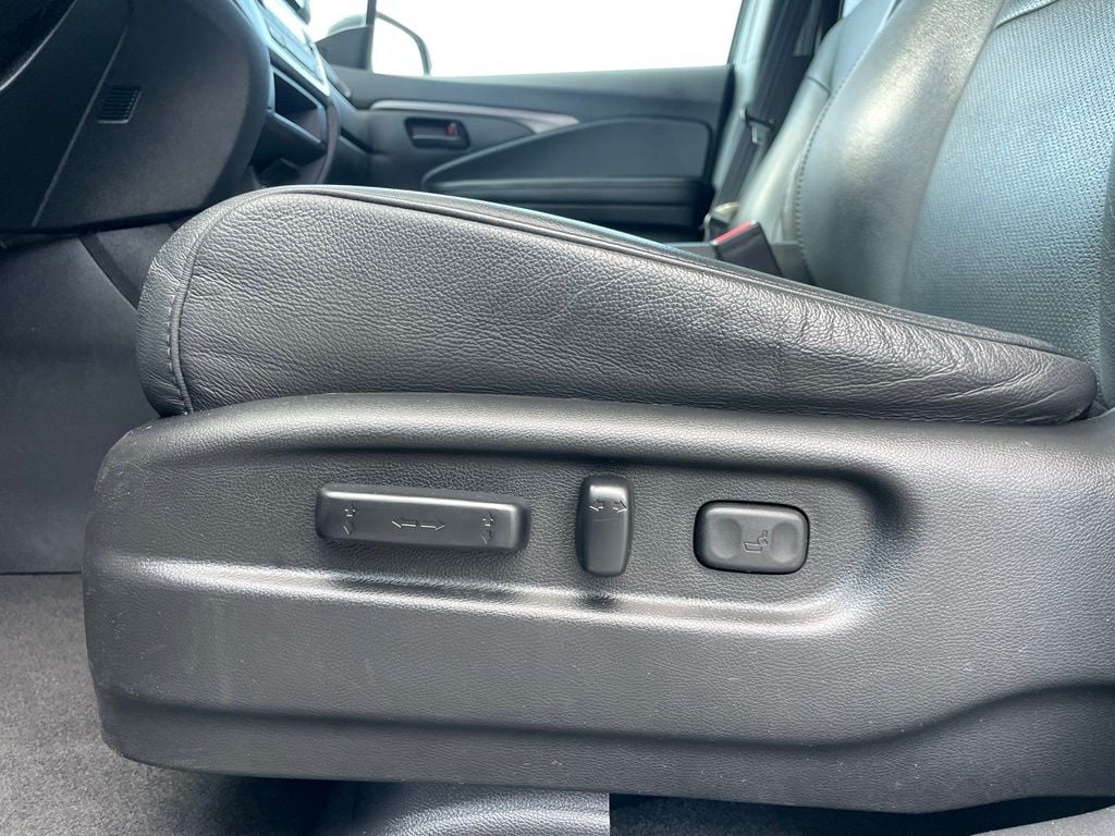 2022 Honda Passport EX-L - Photo 18