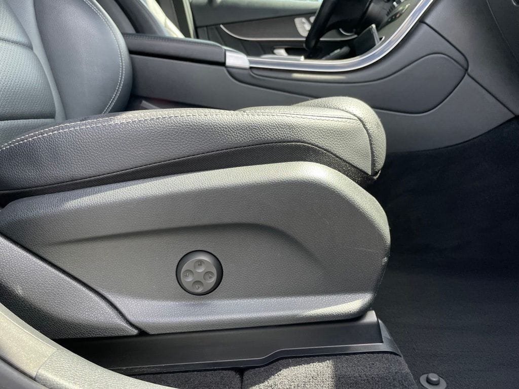 2022 Mercedes-Benz GLC GLC300 - Photo 31
