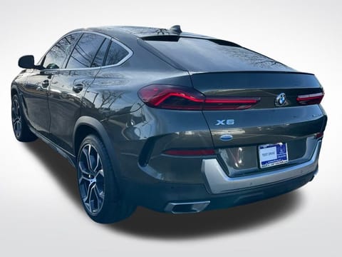2023 BMW X6 xDrive40i