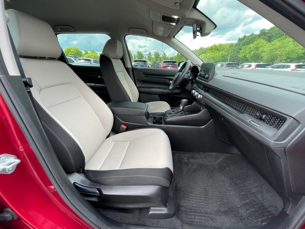 2023 Honda CR-V LX - Photo 32