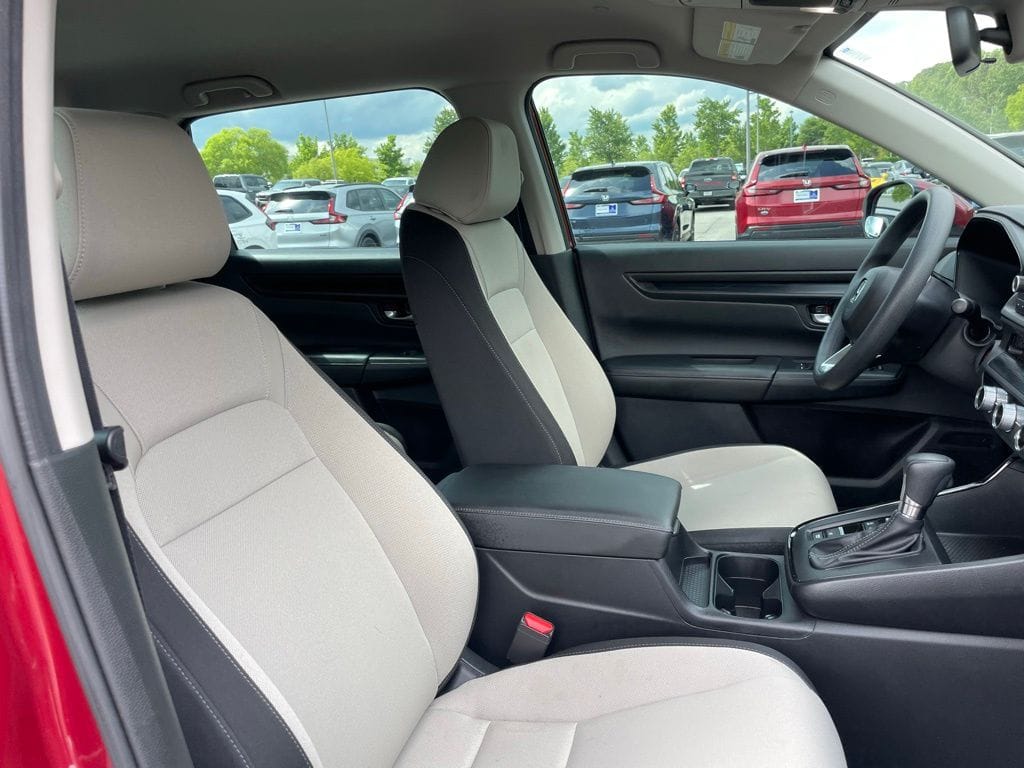 2023 Honda CR-V LX - Photo 31