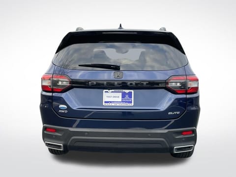 2023 Honda Pilot Elite