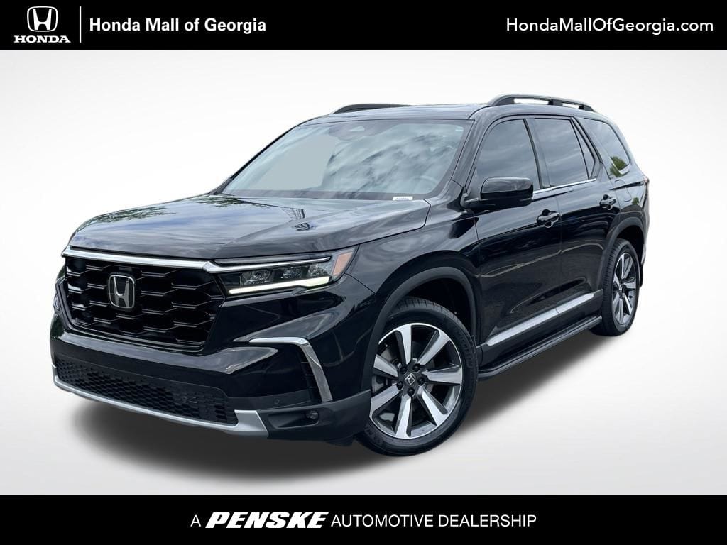 2023 Honda Pilot Touring AWD's photo