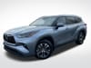 2 thumbnail image of  2023 Toyota Highlander XLE