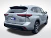6 thumbnail image of  2023 Toyota Highlander XLE