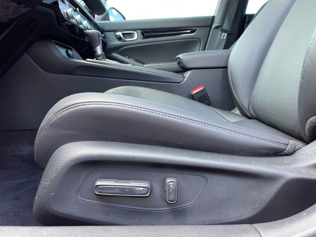 2024 Honda Civic Hatchback Sport Touring - Photo 25