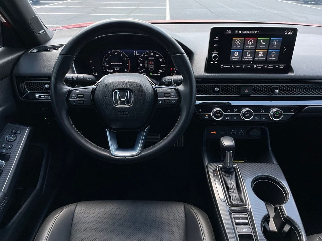 2024 Honda Civic Hatchback Sport Touring - Photo 11