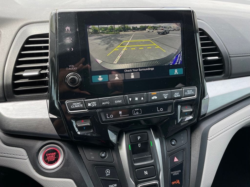 2024 Honda Odyssey EX - Photo 17