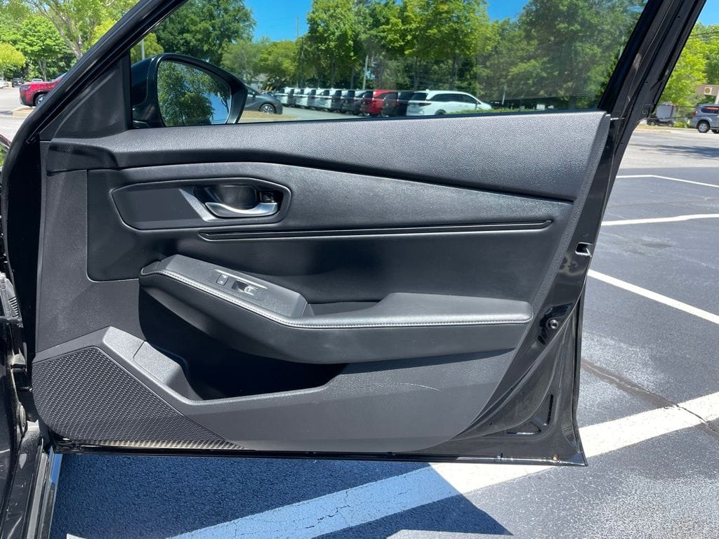2025 Honda Accord Hybrid Sport-L - Photo 28