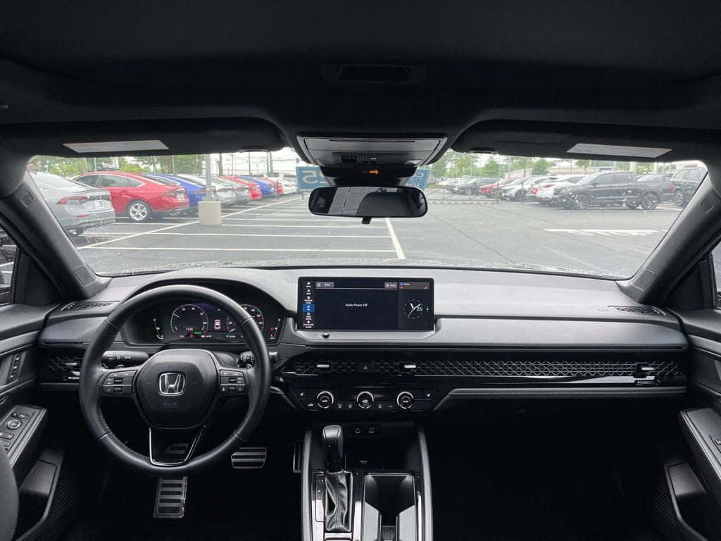 2025 Honda Accord Hybrid Sport-L - Photo 10