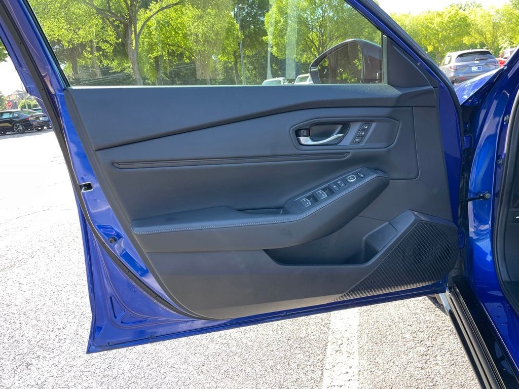 2025 Honda Accord Hybrid Sport-L - Photo 23