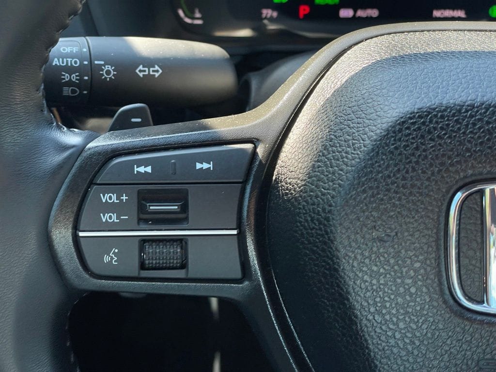 2025 Honda Accord Hybrid Sport-L - Photo 14