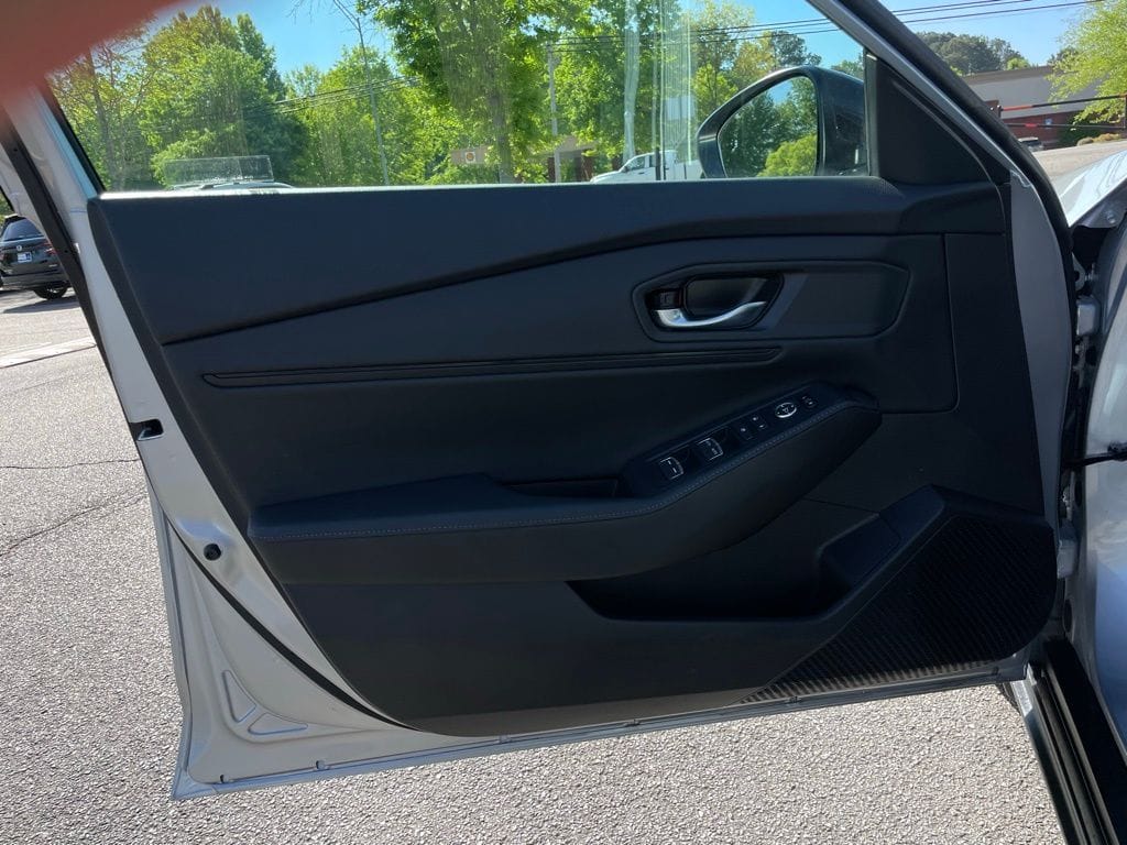 2025 Honda Accord Hybrid Sport - Photo 24