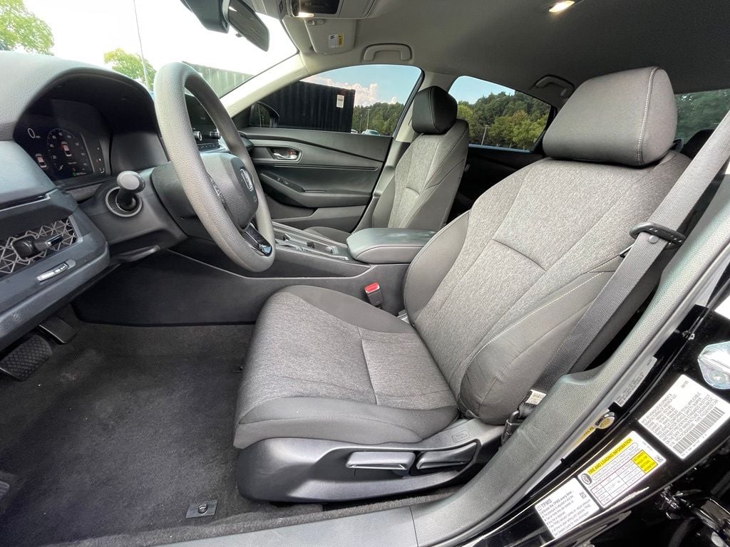 2025 Honda Accord LX - Photo 26