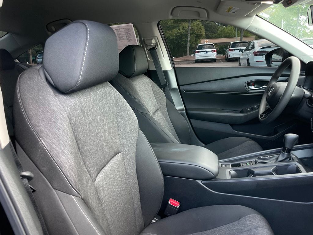 2025 Honda Accord LX - Photo 31