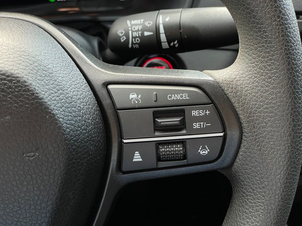 2025 Honda Accord LX - Photo 14