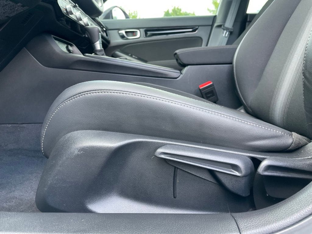 2025 Honda Civic Hatchback Sport - Photo 24
