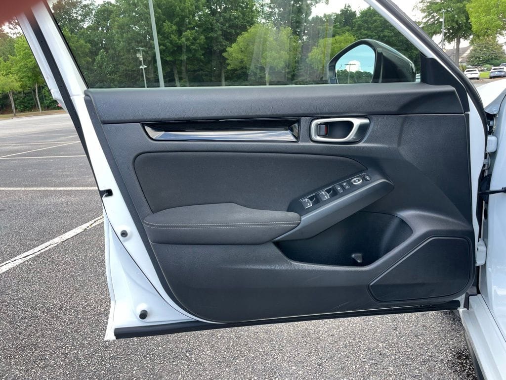 2025 Honda Civic Hatchback Sport - Photo 23