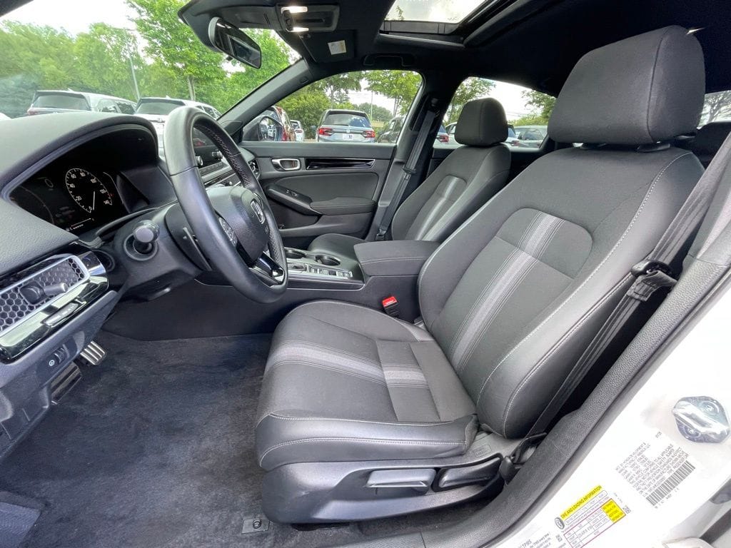 2025 Honda Civic Hatchback Sport - Photo 26