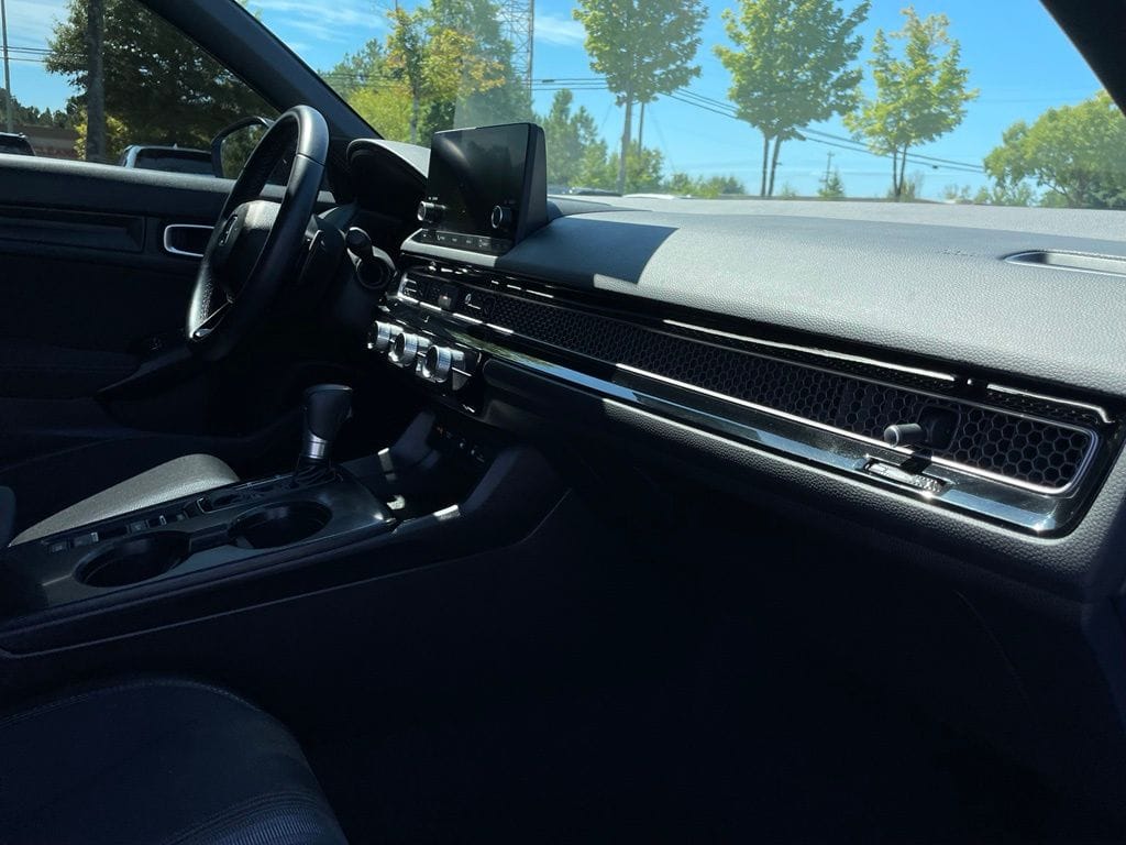 2025 Honda Civic Hatchback Sport - Photo 33