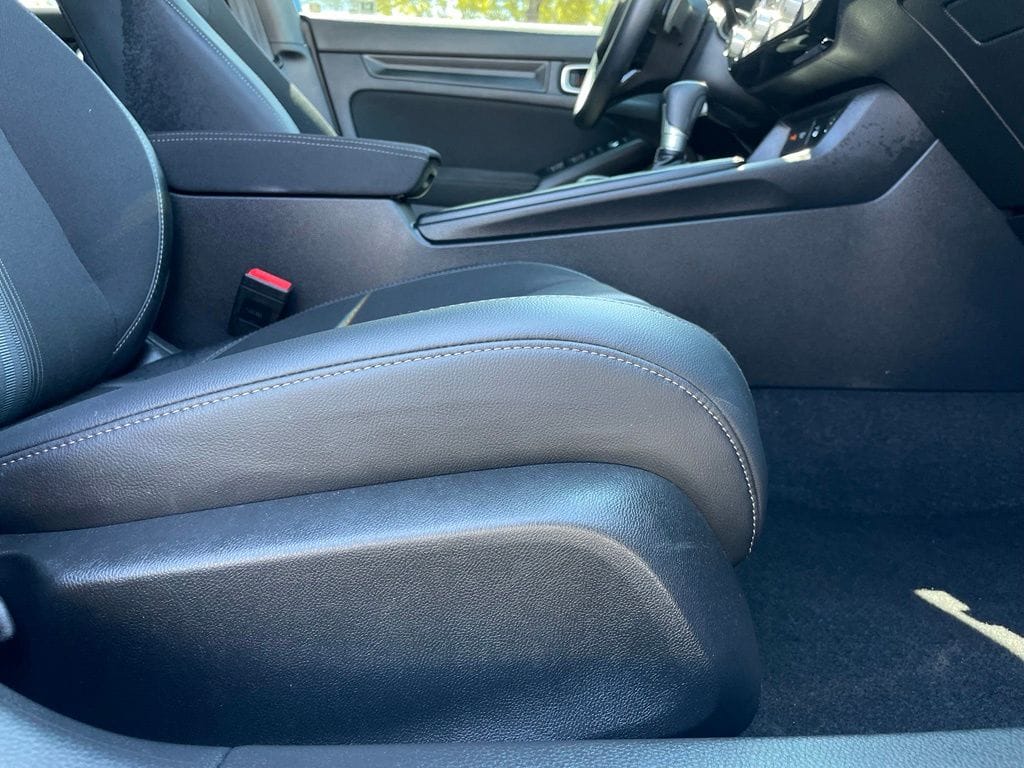 2025 Honda Civic Hatchback Sport - Photo 30