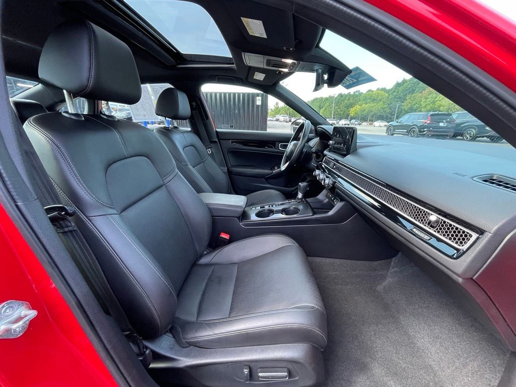 2025 Honda Civic Sport Touring - Photo 32