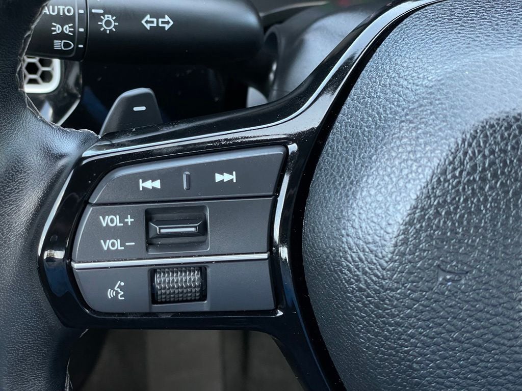 2025 Honda Civic Sport Touring - Photo 15