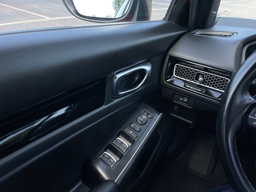 2025 Honda Civic Sport Touring - Photo 22