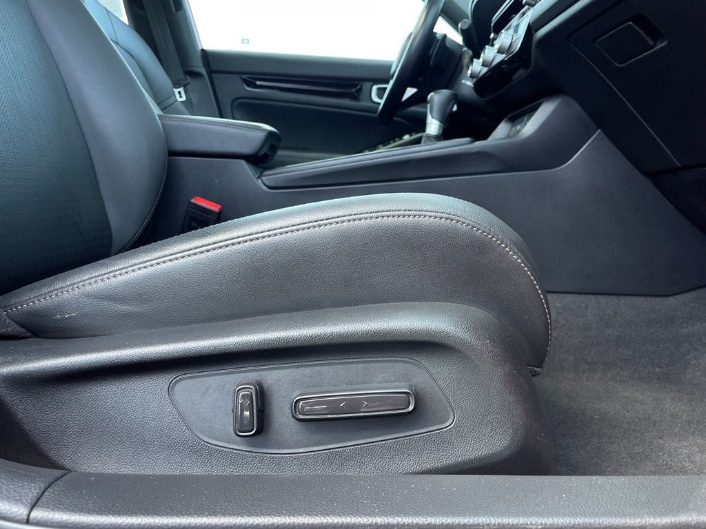 2025 Honda Civic Sport Touring - Photo 30