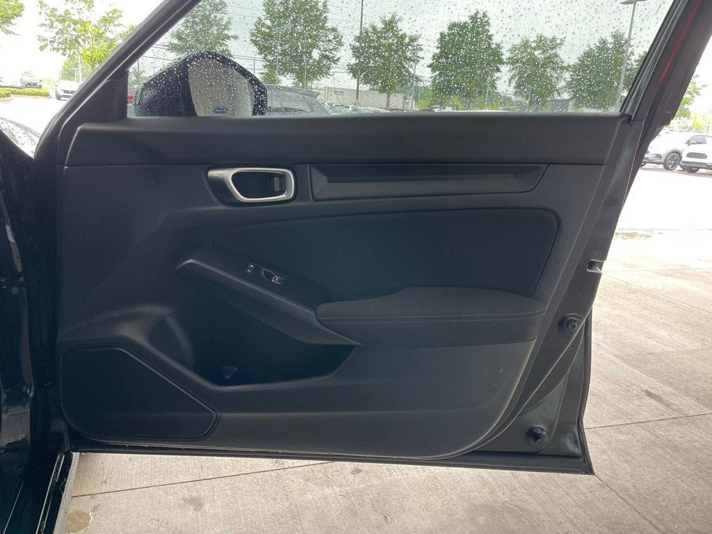 2025 Honda Civic Sport - Photo 29